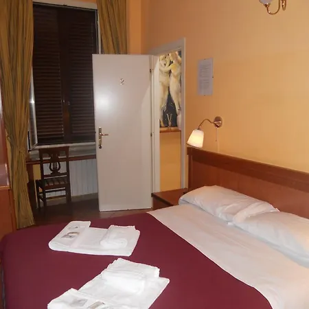 Discover 2* Roma